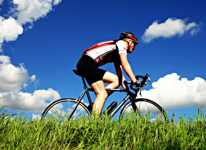 Cycliste en campagne