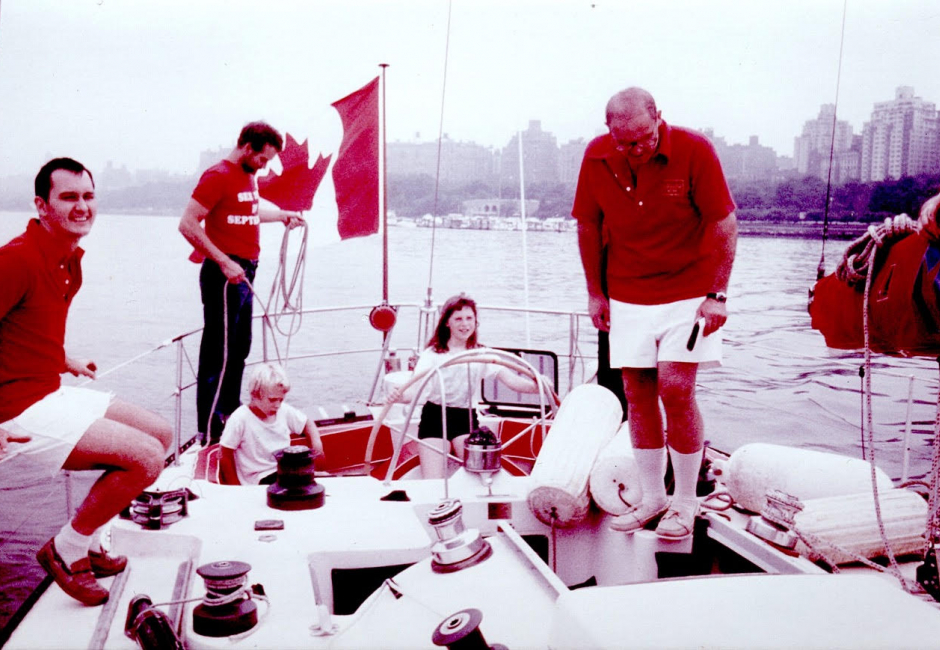 Miranda au centre, prenait déjà les commandes à 9 ans. Photo datant de Juin 1979. 