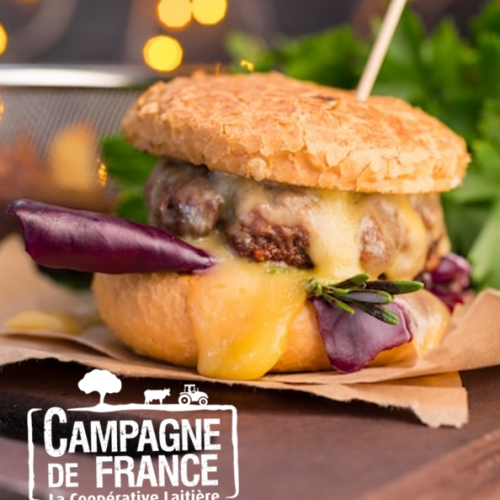 Découvrez notre recette de hamburger au fromage raclette.